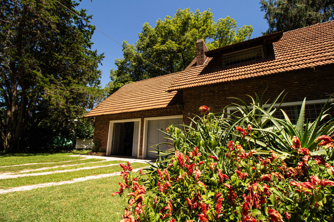 Venta casa, terreno, Barrio Parque San Ignacio, San Miguel