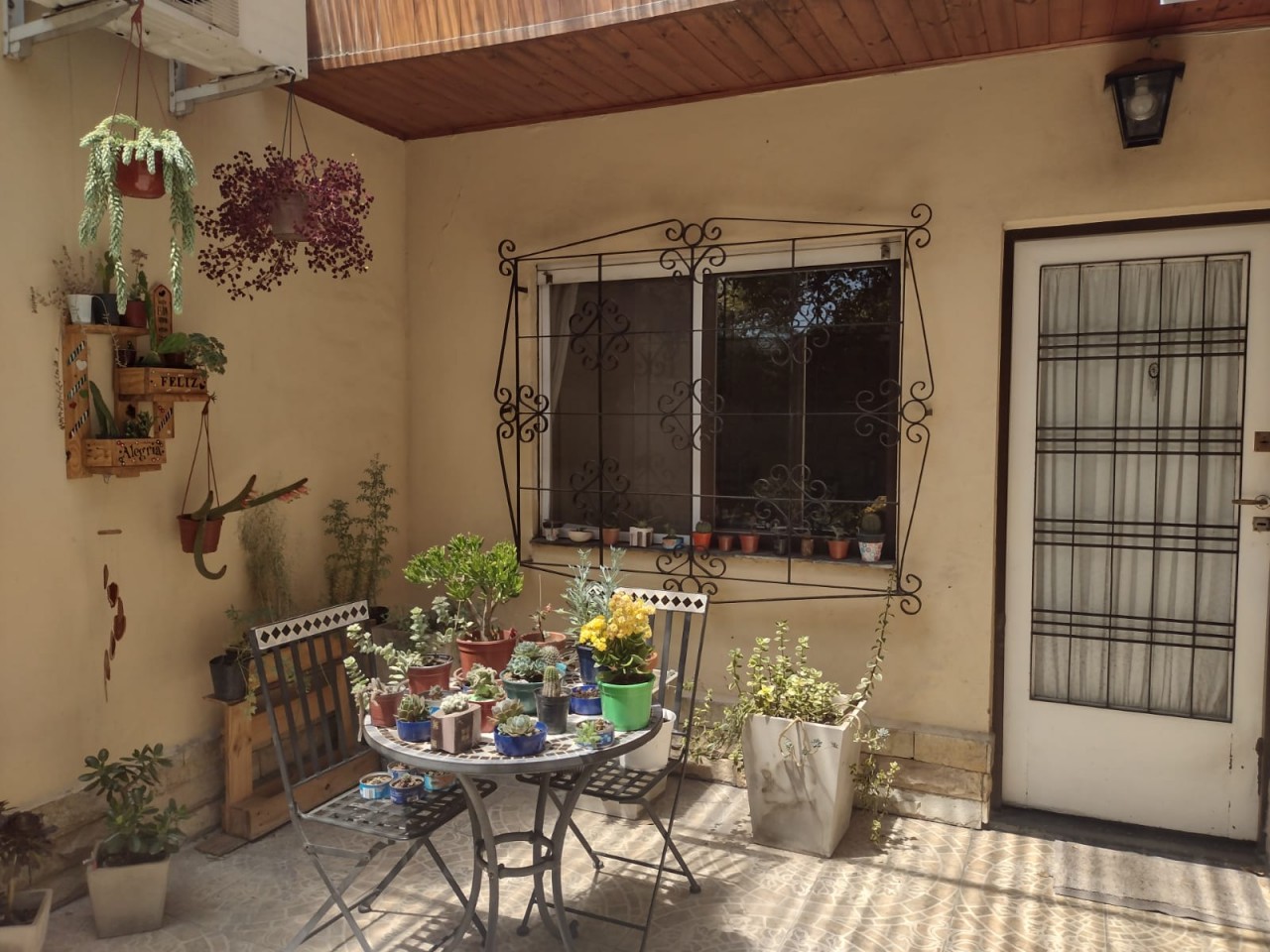 patio de entrada a la cocina